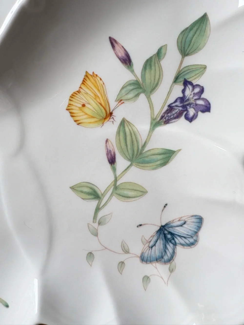 Lenox Butterfly Meadow Hors D’oeuvre Tray Butterfly Shape Porcelain Dish - Picture 4 of 10